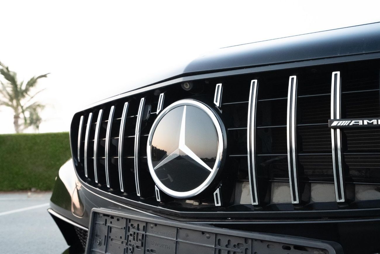 Mercedes-Benz S 63 AMG 3years warranty and2 years service Contact number 0507273386