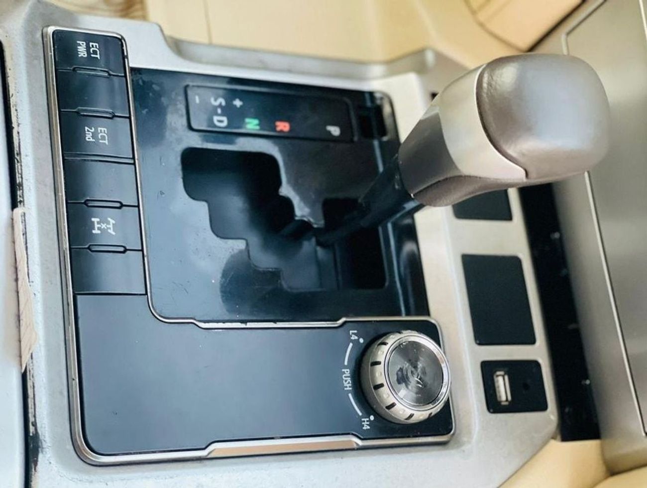 تويوتا لاند كروزر Toyota Hilux pickup 2021 GR Full Option Diesel 2.8