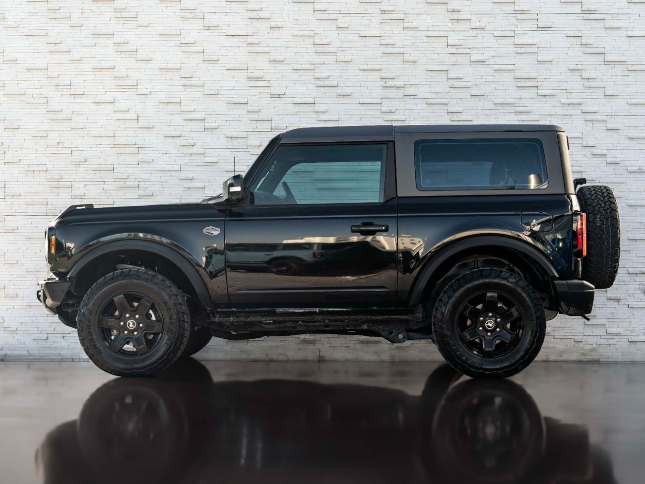 فورد برونكو Wildtrak 2.7L (4 Seater)