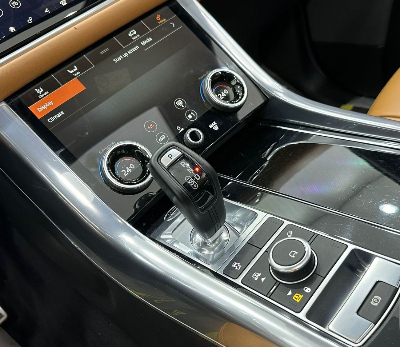 Land Rover Range Rover Sport 2022 Range Rover Sport HSE, Jul 2027 Al-Tayer Warranty + Service Contract, Full Service History, GCC