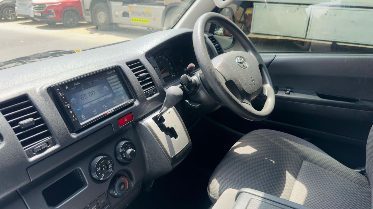Toyota Hiace 13 SEATER | 2.0L PETROL ENGINE | AUTOMATIC TRANSMISSION | 2018