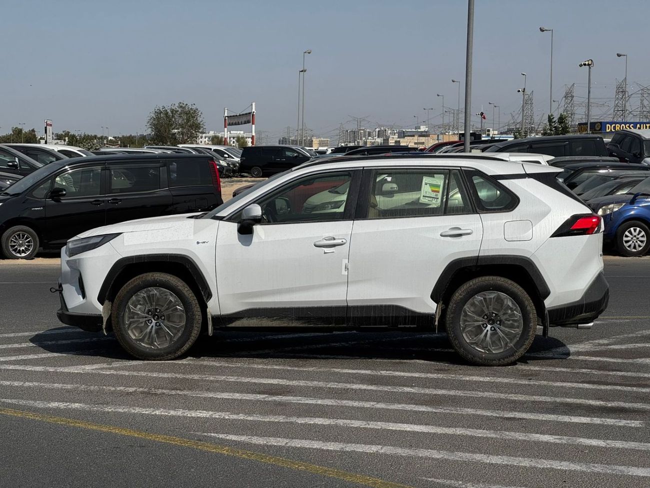 Toyota RAV4 2025 TOYOTA RAV 4 2.5L HYBRID SUNROOF FABRIC SEATS GCC SPEC MID OPTION