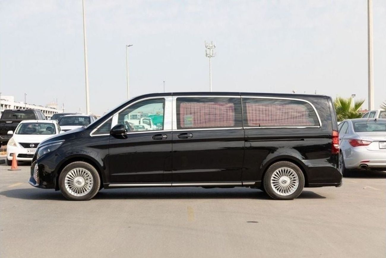 Mercedes-Benz V 250 2022 Mercedes Benz V250 VIP Luxury 2.0 - Black inside Dark Rose | Export Only