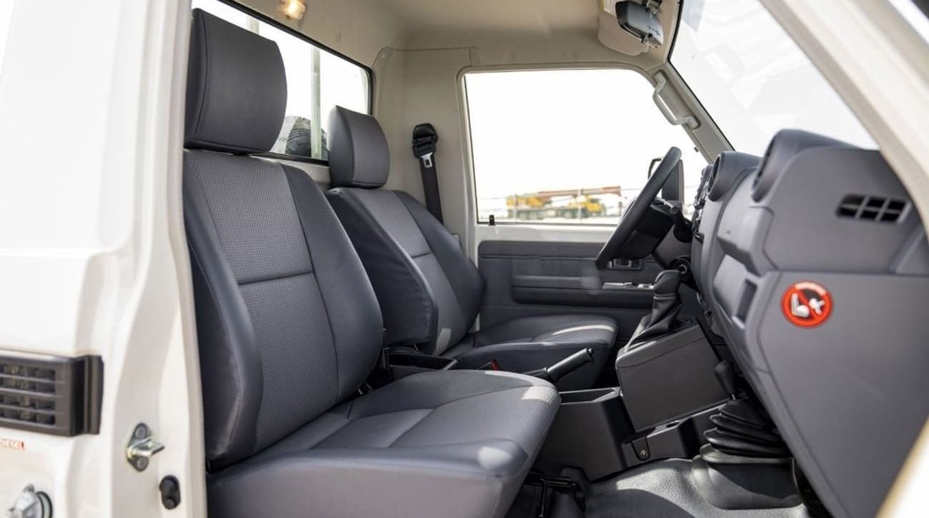 Toyota Land Cruiser Pick Up LC79 SC 2.8L DIESEL AT MY2024