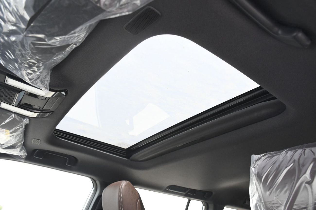 تويوتا برادو 2.4L Adventure  Petrol Full Option GCC (Ready Stock)