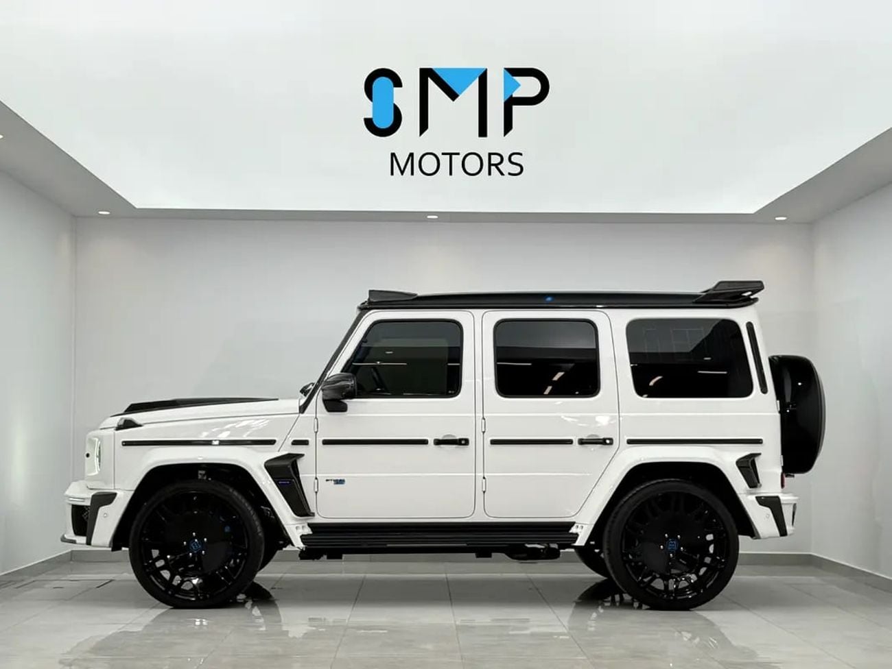 Mercedes-Benz G 63 AMG 2025 Mercedes-Benz G 63 AMG Brabus G800 – White with Sky Blue Interior