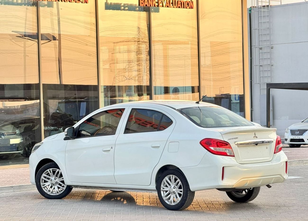 Mitsubishi Attrage GLX HIGHLINE Warranty Type  3rd-party Target Market  UAE (can be exported) GLX MEDIUM LINE TRIM, 1.2L, GCC, ACCID