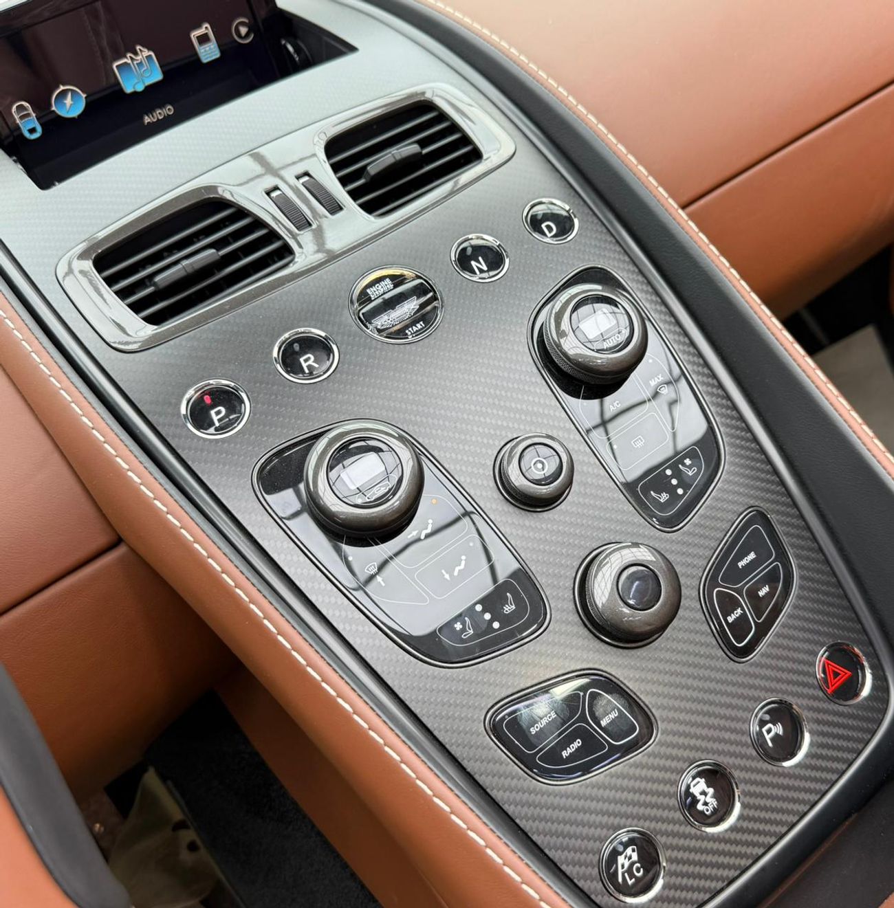 Aston Martin Vanquish 2018 Aston Martin Vanquish S Ultimate GT ,Warranty ,Full Service History ,Excellent Condition ,GCC