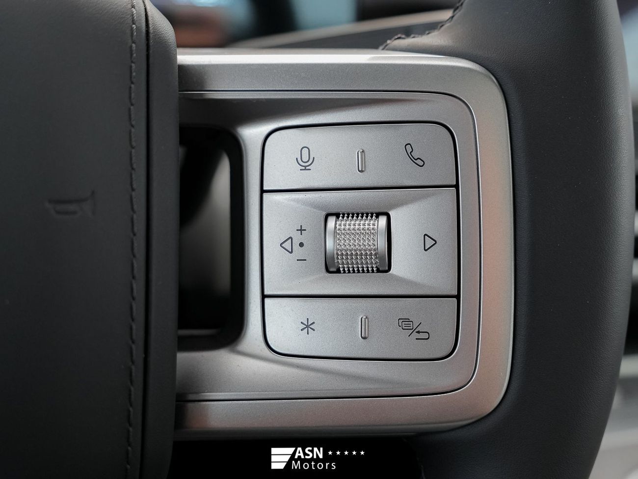 بي واي دي ليوبارد تيتانيوم 7 Ultra Edition 1.5 Plug-In Hybrid 190KM 4WD 2025 White Interior (Export Price)