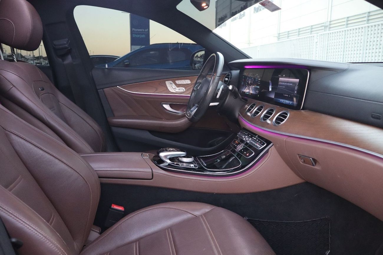 Mercedes-Benz E 43 AMG Std 3.0L