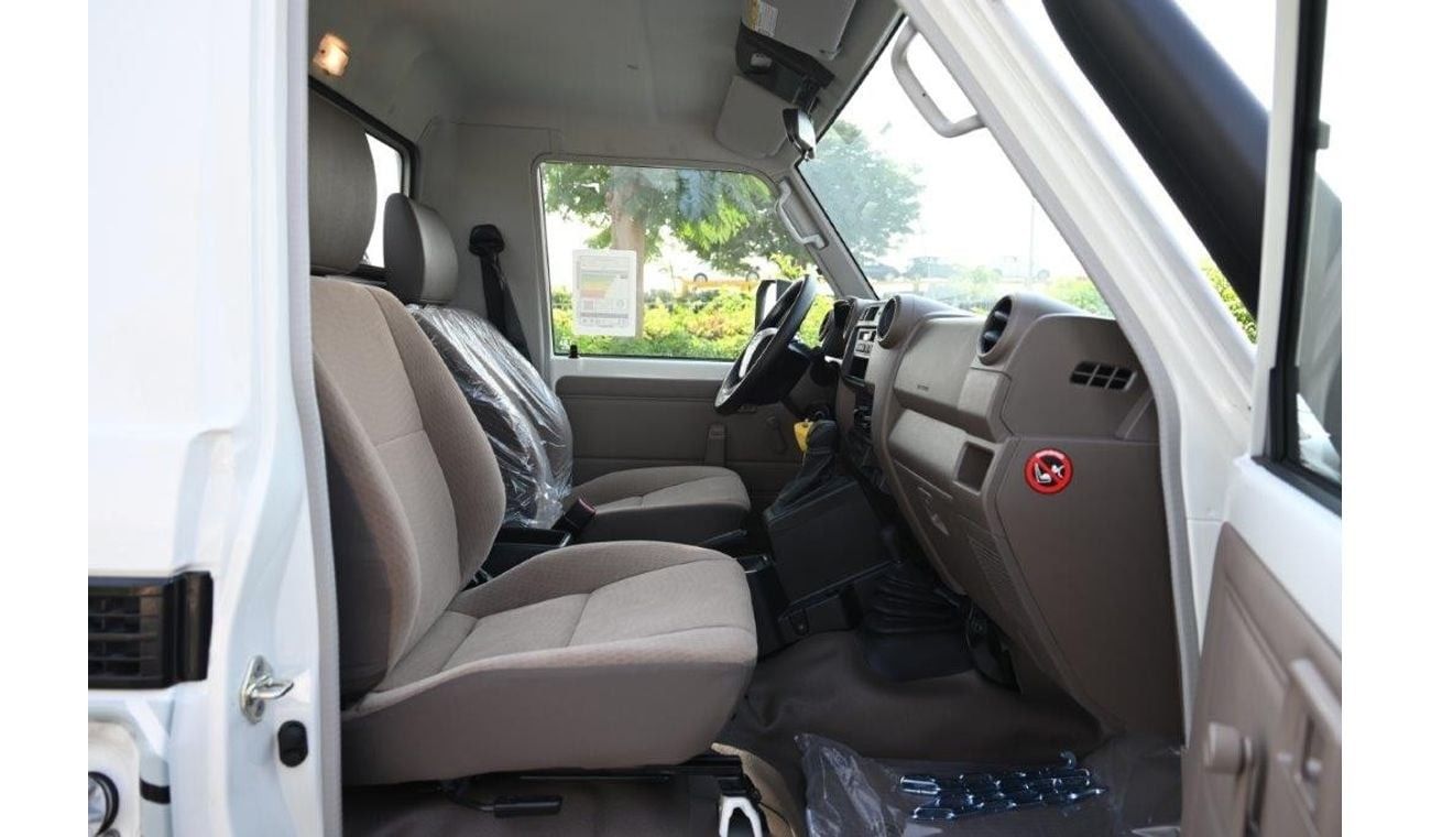 Toyota Land Cruiser Pick Up 2024 TOYOTA LANDCRUISER 79 SINGLE CAB PICKUP 2.8L DEISEL 4WD AT