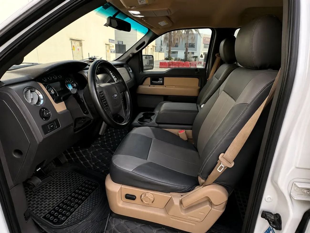 Ford F-150 XLT GCC Specs