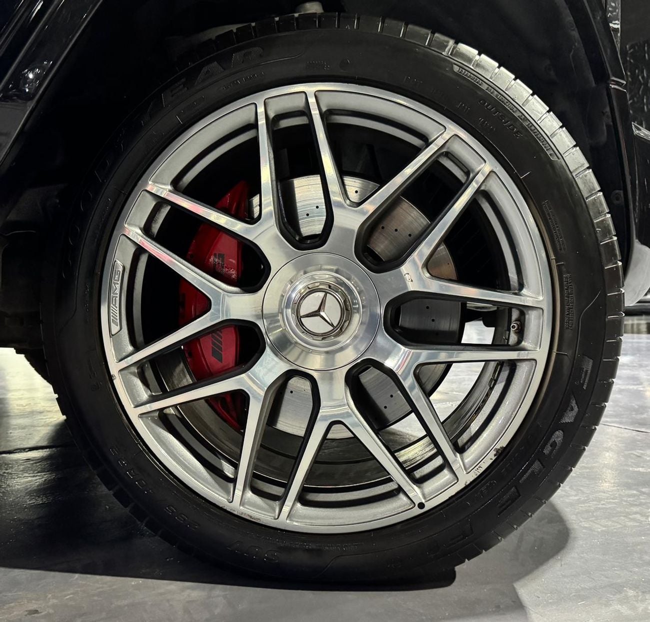 Mercedes-Benz G 63 AMG Std 4.0L