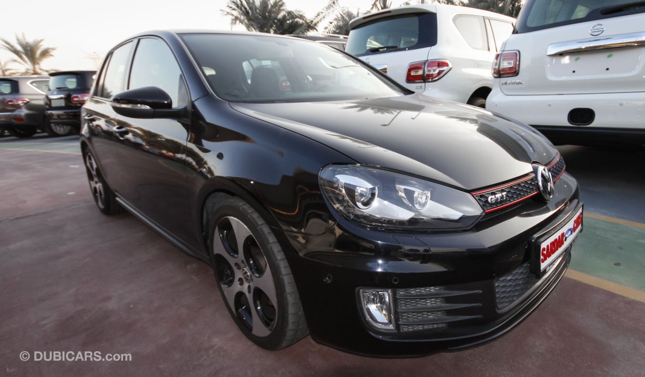 فولكس واجن جولف GTI