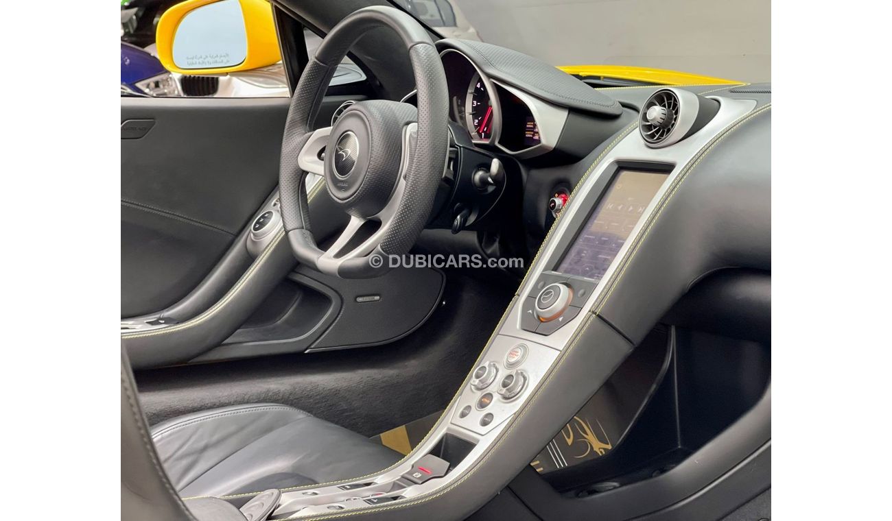 McLaren MP4 12C Spider 2013 McLaren MP4-12C- Full Service History-GCC