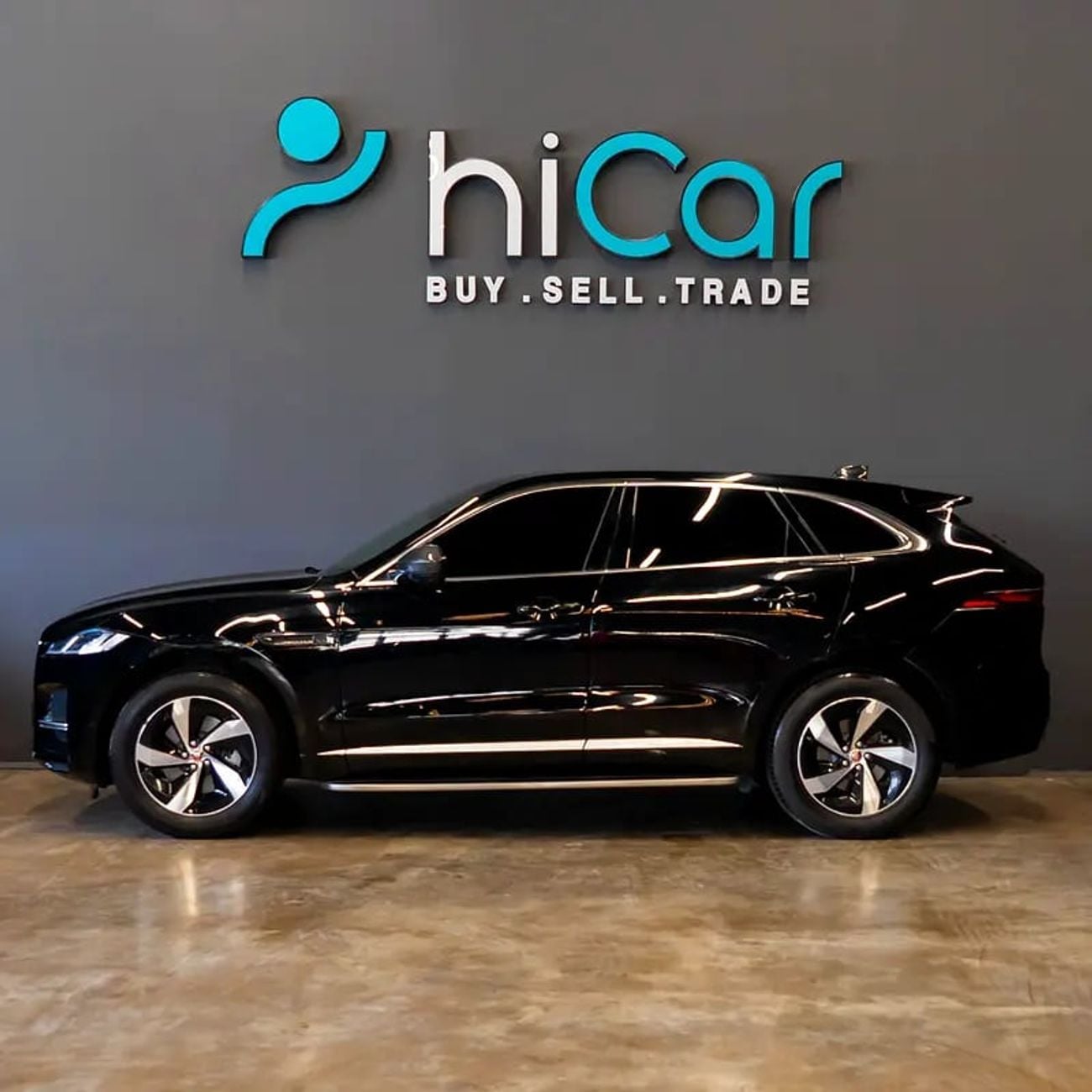 جاكوار F بيس First Edition 3.0L 2,107 p.m • 0% Downpayment • P250 S • 1 Year Warranty