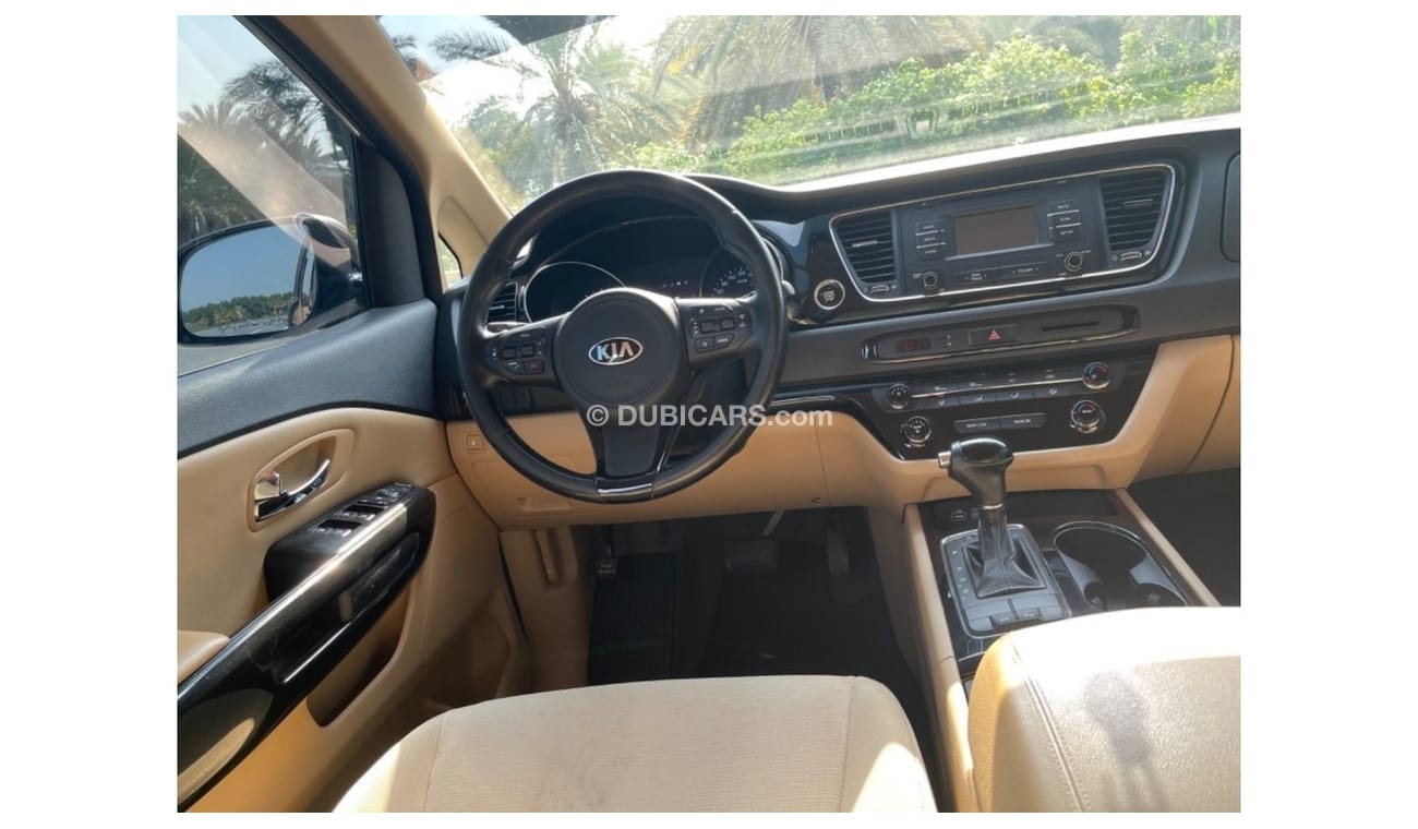 Kia Carnival Kia Carnival   MODEL 2016 Excellent Conditio  (GCC- SPEC)  VERY GOOD CONDITION