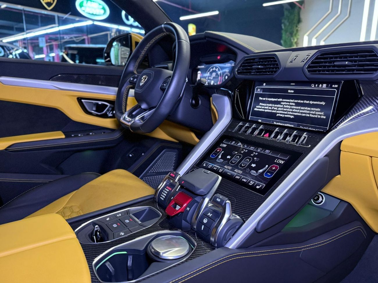 لامبورغيني اوروس STD 4.0T V8