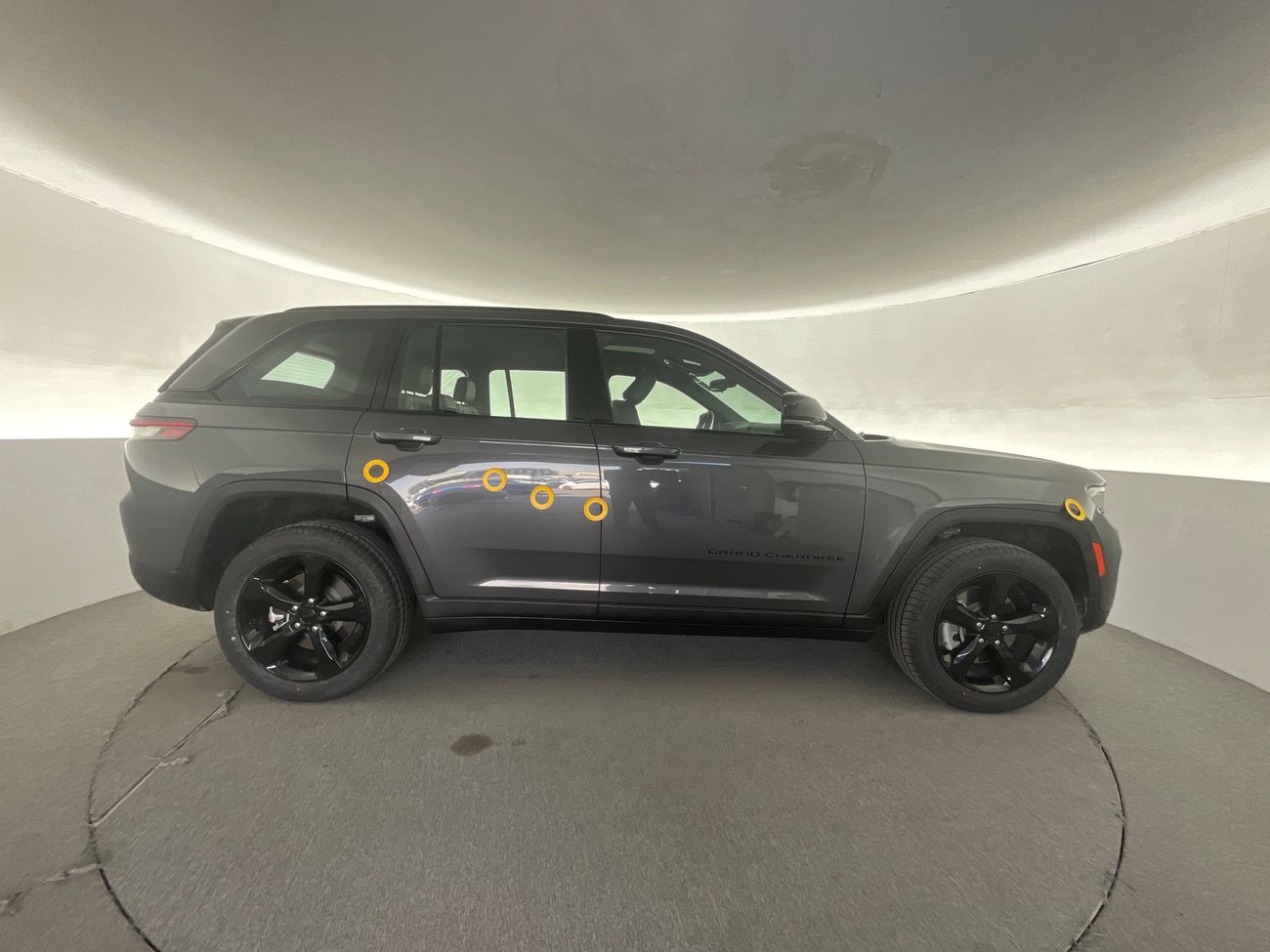 جيب جراند شيروكي Altitude | upto AED 20,000 Ramadan Discount | شامل الضمان | 0 ﺪﻔﻋﺓ ﺃﻮﻟﻯ