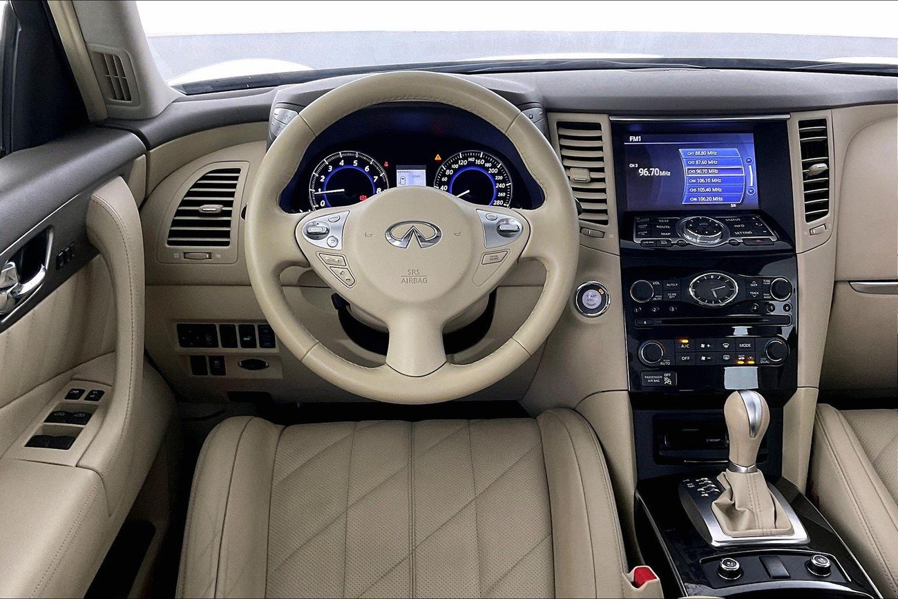 Infiniti QX70 Luxury / Luxe Sensory | Guaranteed Warranty | 0 Down Payment