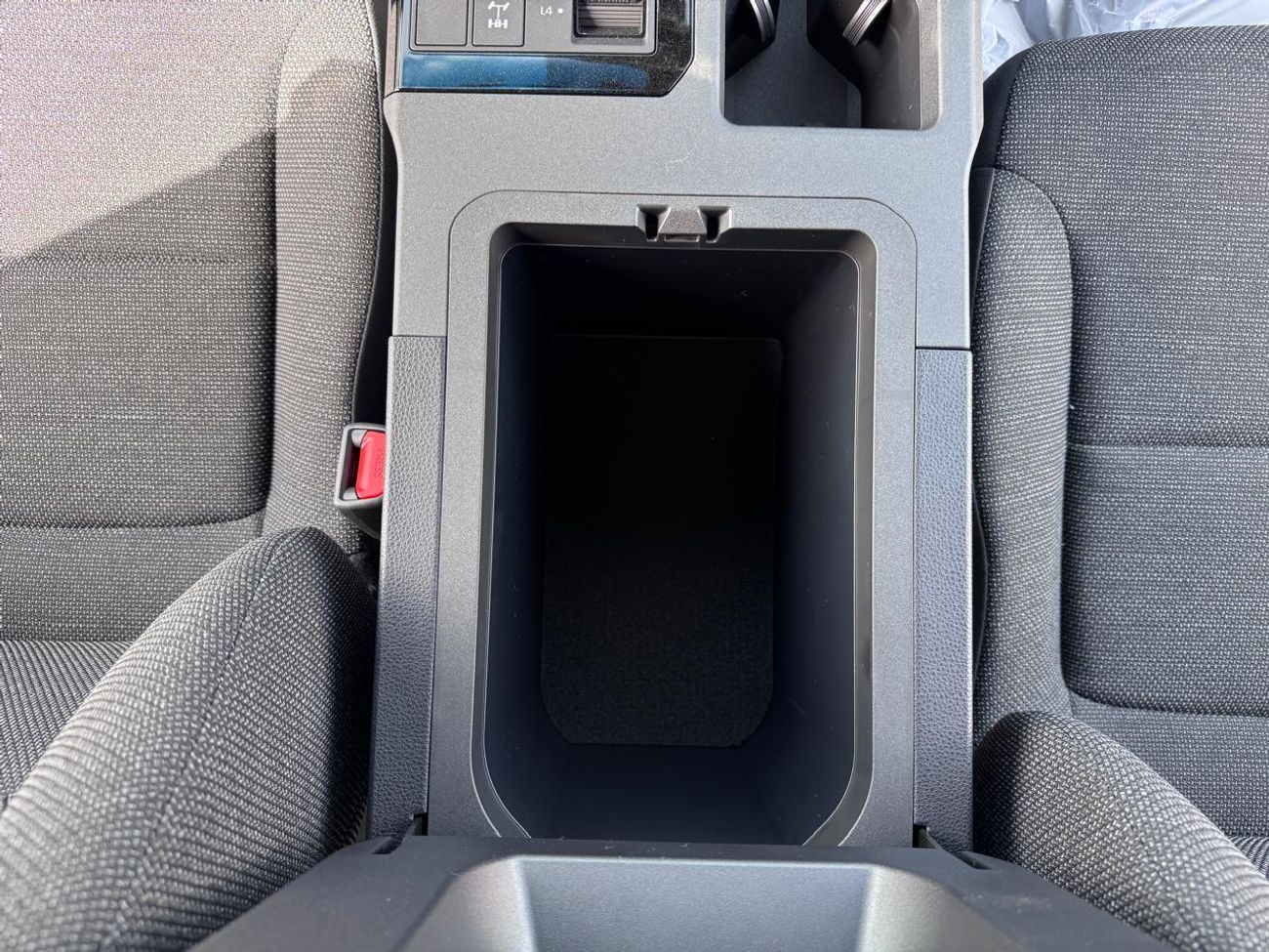 Toyota Prado 2.4L Basic (new shape)