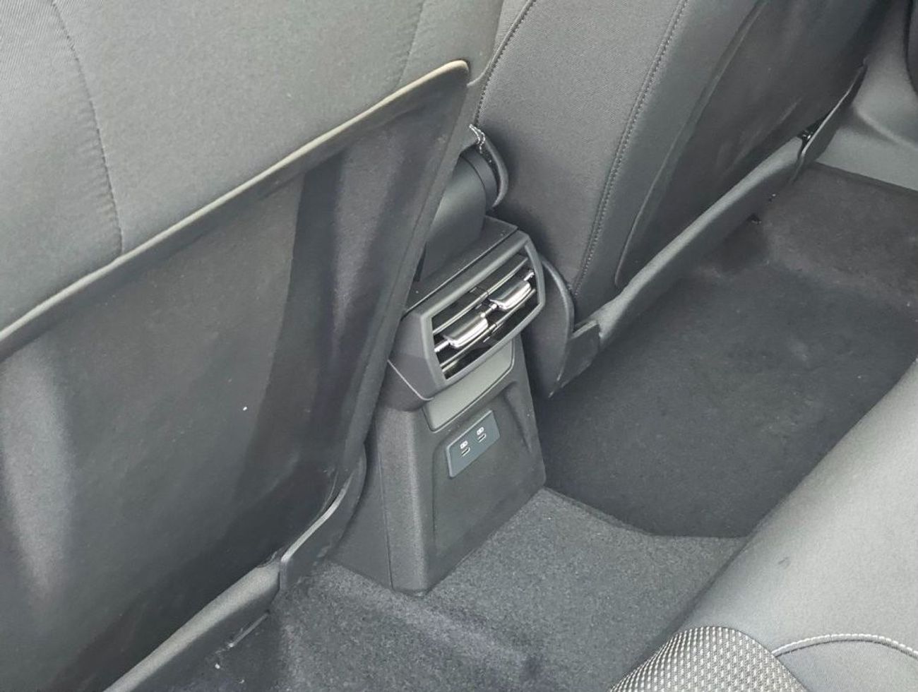 Audi A3 S Line 35TFSI 1.4L Turbo, Petrol Model 2024, Color White