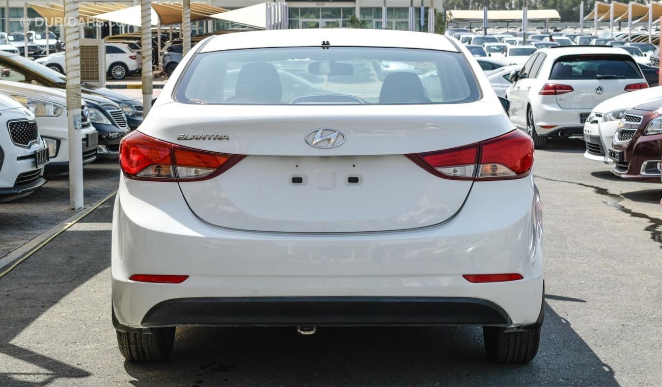 Hyundai Elantra ACCIDENTS FREE