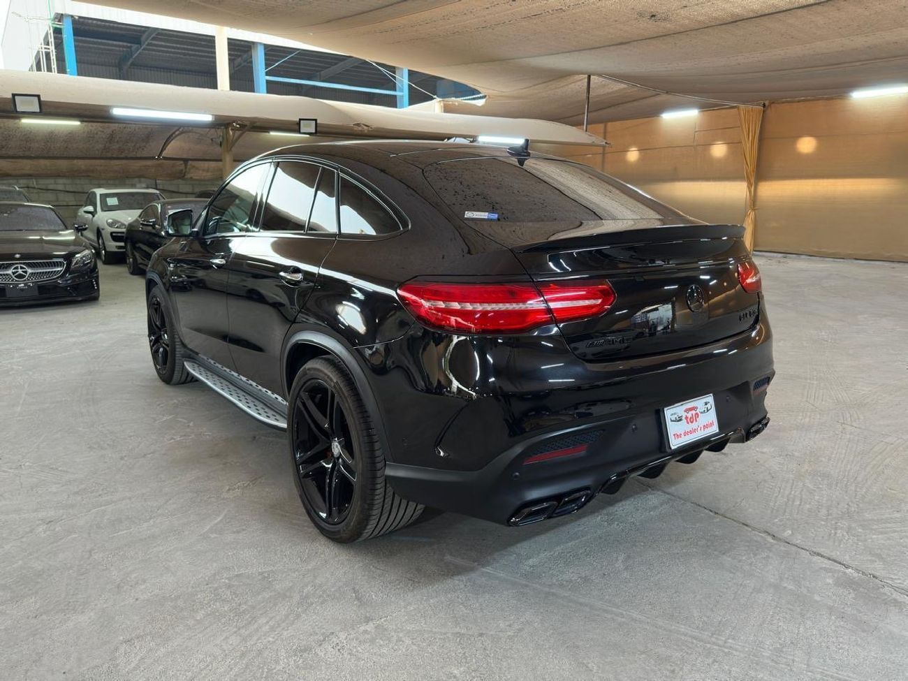 مرسيدس بنز GLE 43 AMG MERCEDES GLE 43 AMG COUPE 2017 | DESIGNO PACKAGE | CARBON INTERIOR TRIM | 22” AMG DOUBLE SPOKE WHEEL