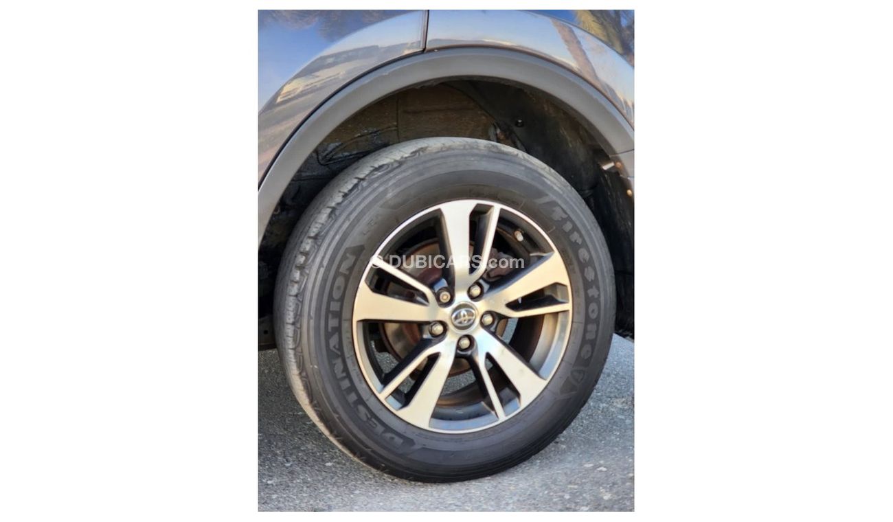 Toyota RAV4 TOYOTA RAV4 XLE FULL OPTION 2017 MODEL