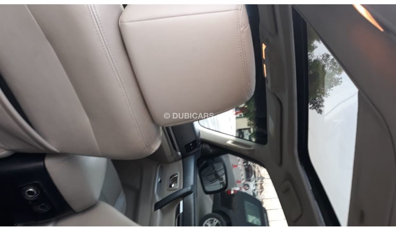 Mitsubishi Pajero 2011 Gulf Specs Full options V6 3. 5 ltr