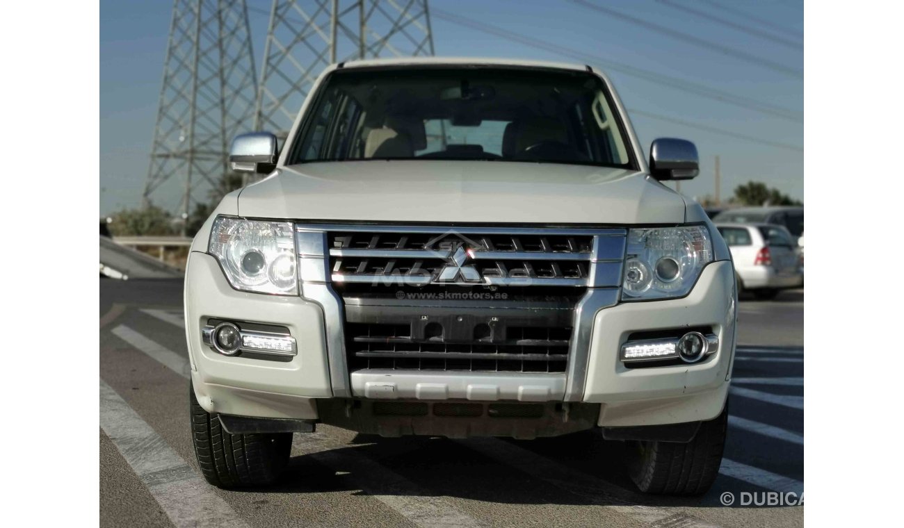 ميتسوبيشي باجيرو 3.5L PETROL, 17" ALLOY RIMS, TRACTION CONTROL, XENON HEADLIGHTS (LOT # 4050)