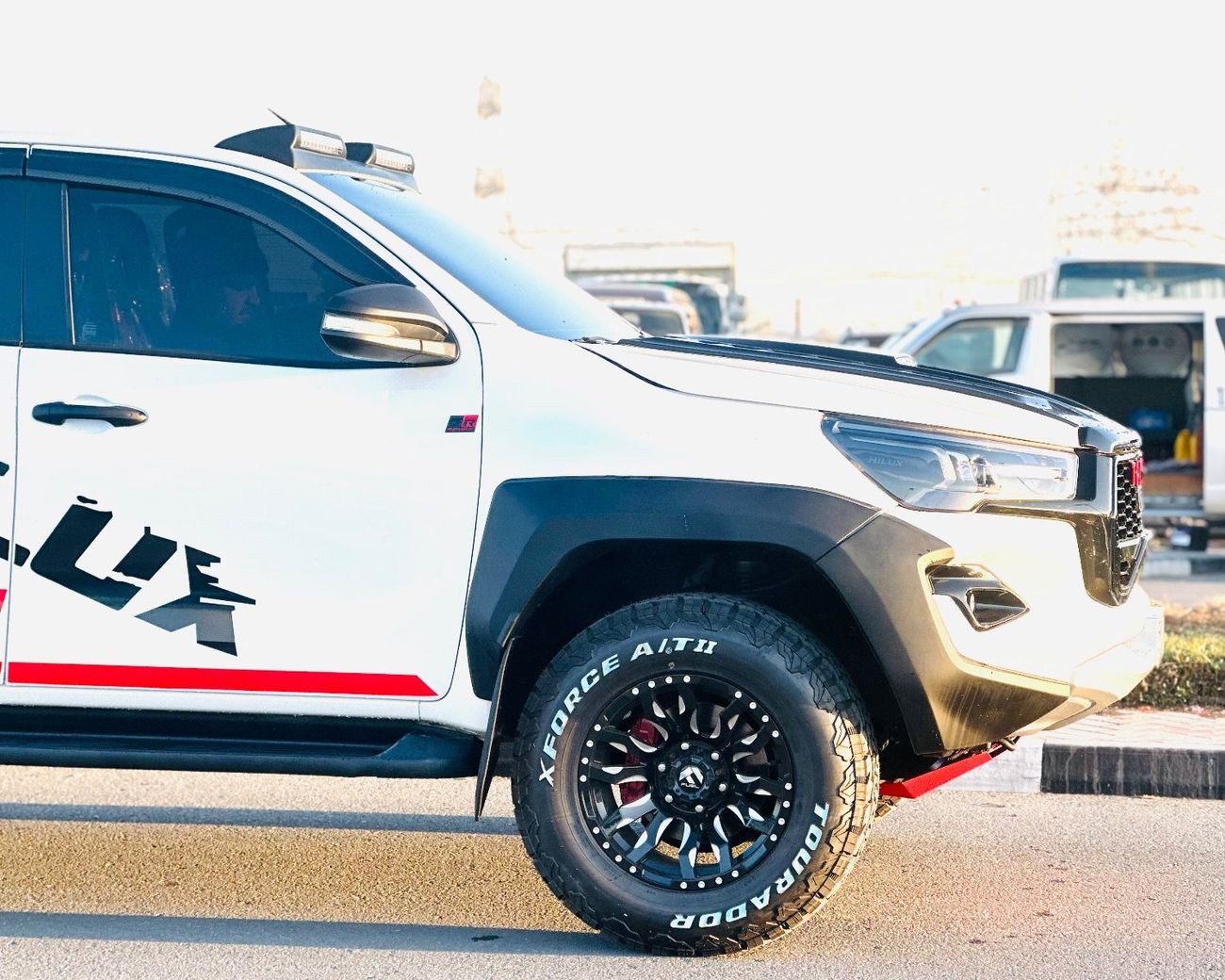 تويوتا هيلوكس GLX 2.7L Double Cab Utility M/T