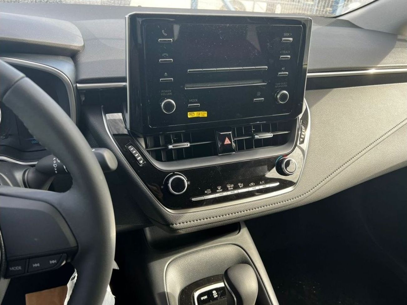 Toyota Corolla GLI 1.6L // 2022 // MID OPTION // SPECIAL OFFER // BY FORMULA AUTO // FOR EXPORT