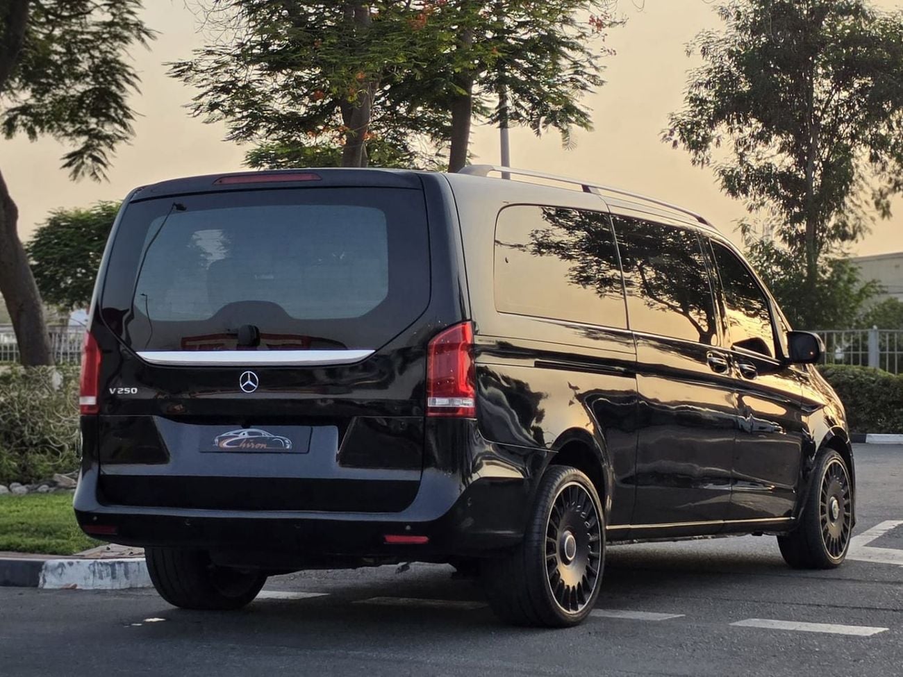 مرسيدس بنز V 250 2019 Mercedes-Benz V-Class V 250 GCC Specs
