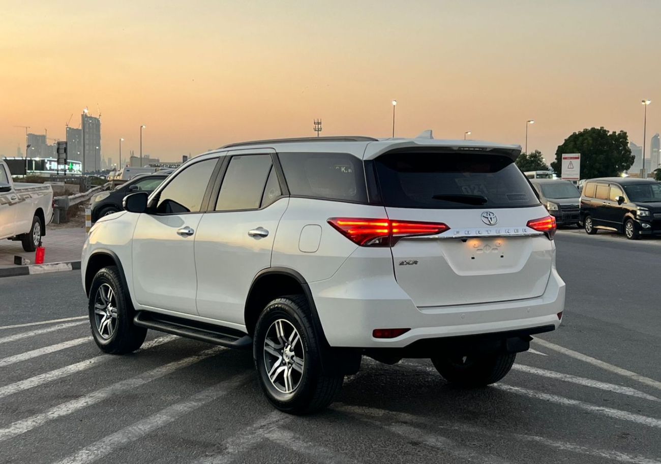 Toyota Fortuner 2019 Toyota Fortuner EXR 2.7 L V4 -AWD 4x4 - Rear CAM & Sensor - Cruise Control -  71000 km