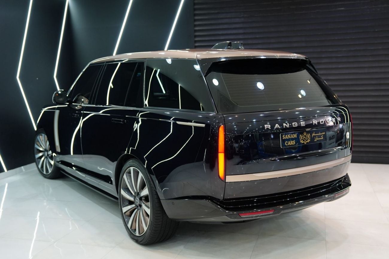 لاند روفر رينج روفر SV LWB P530 2023 Vogue SV LWB, Two-Tone Interior, Executive Rear Seat w/ Entertainment, Al Tayer Warr + Serv!!