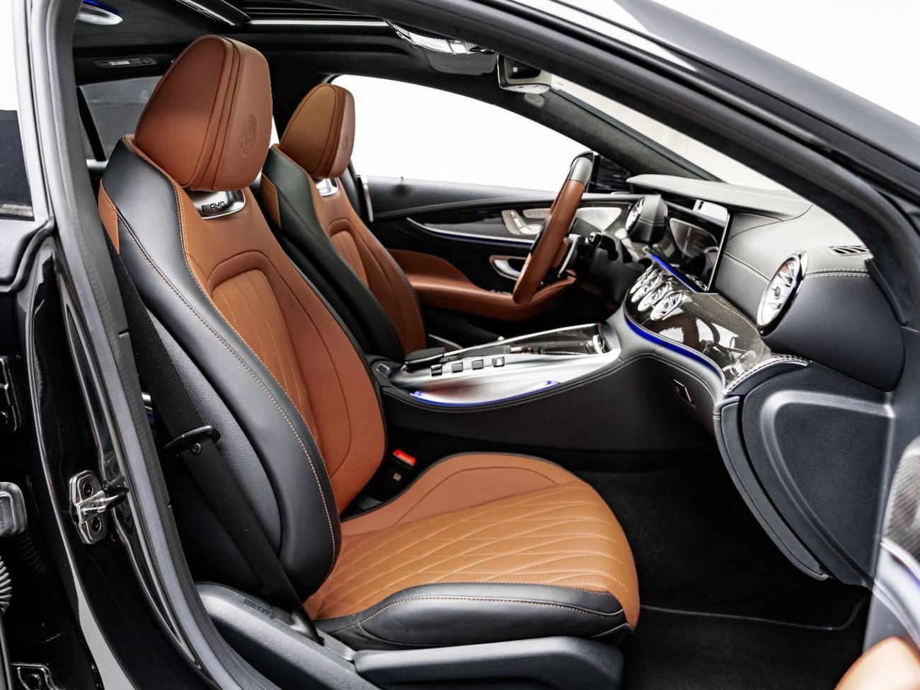 مرسيدس بنز أي أم جي جي تي 63 SE Performance (4 Door)