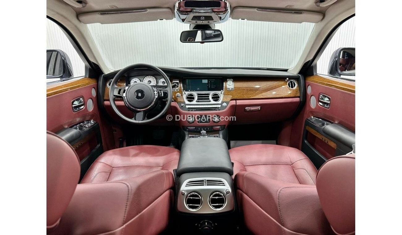 رولز رويس جوست 2010 Rolls Royce Ghost, Full Rolls Royce Service History, Low kms, GCC