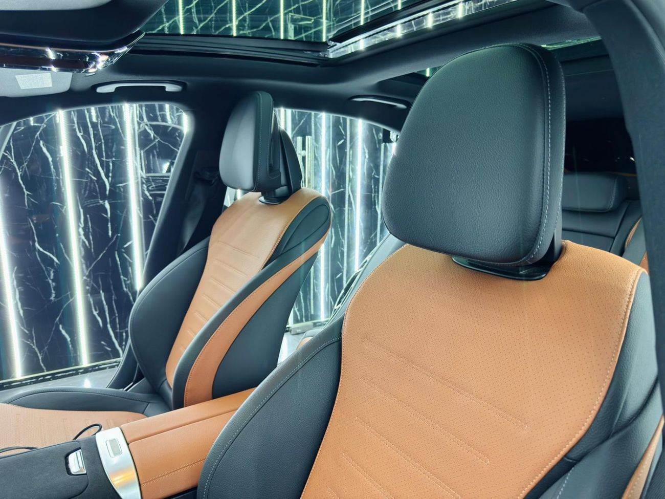 Mercedes-Benz C 200 2025 Mercedes Benz C200 AMG, Dec 2029 Mercedes Warranty, Very Low Kms, Excellent Condition, GCC