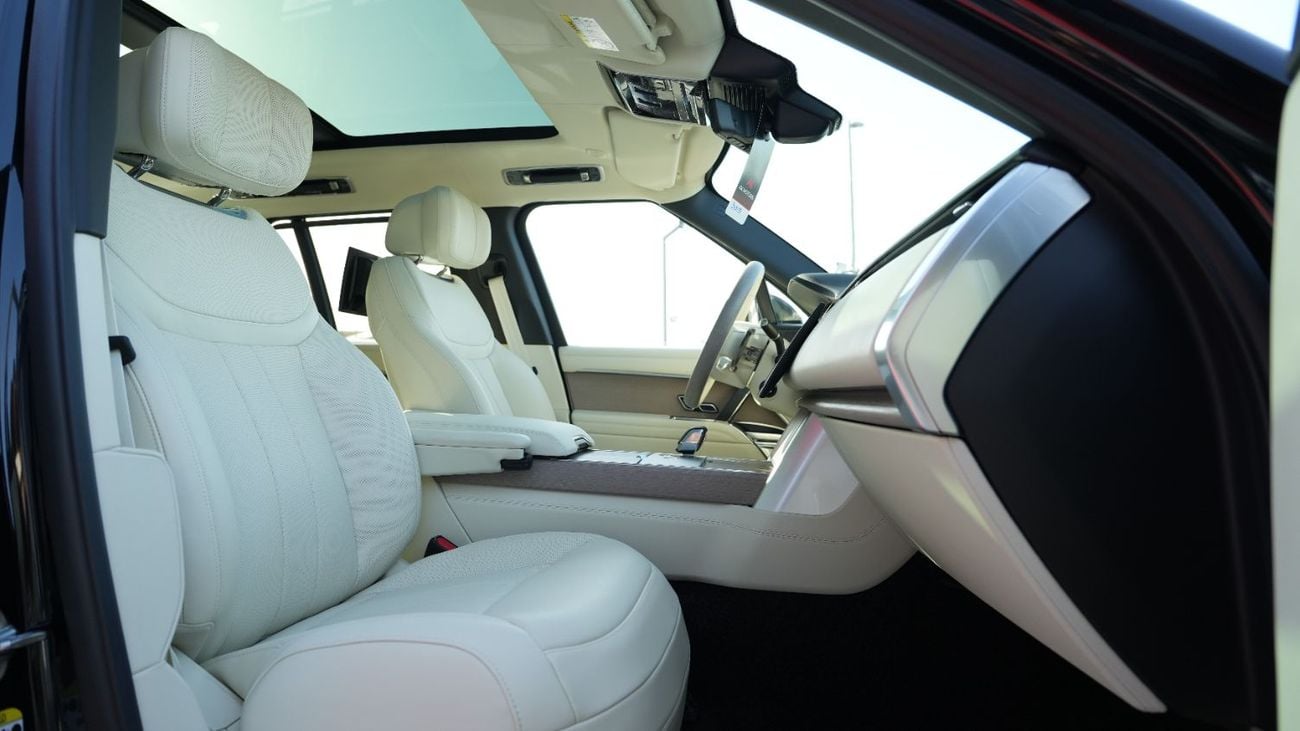 Land Rover Range Rover Autobiography P530 4.4L V8 Black 2026 MY Export Only