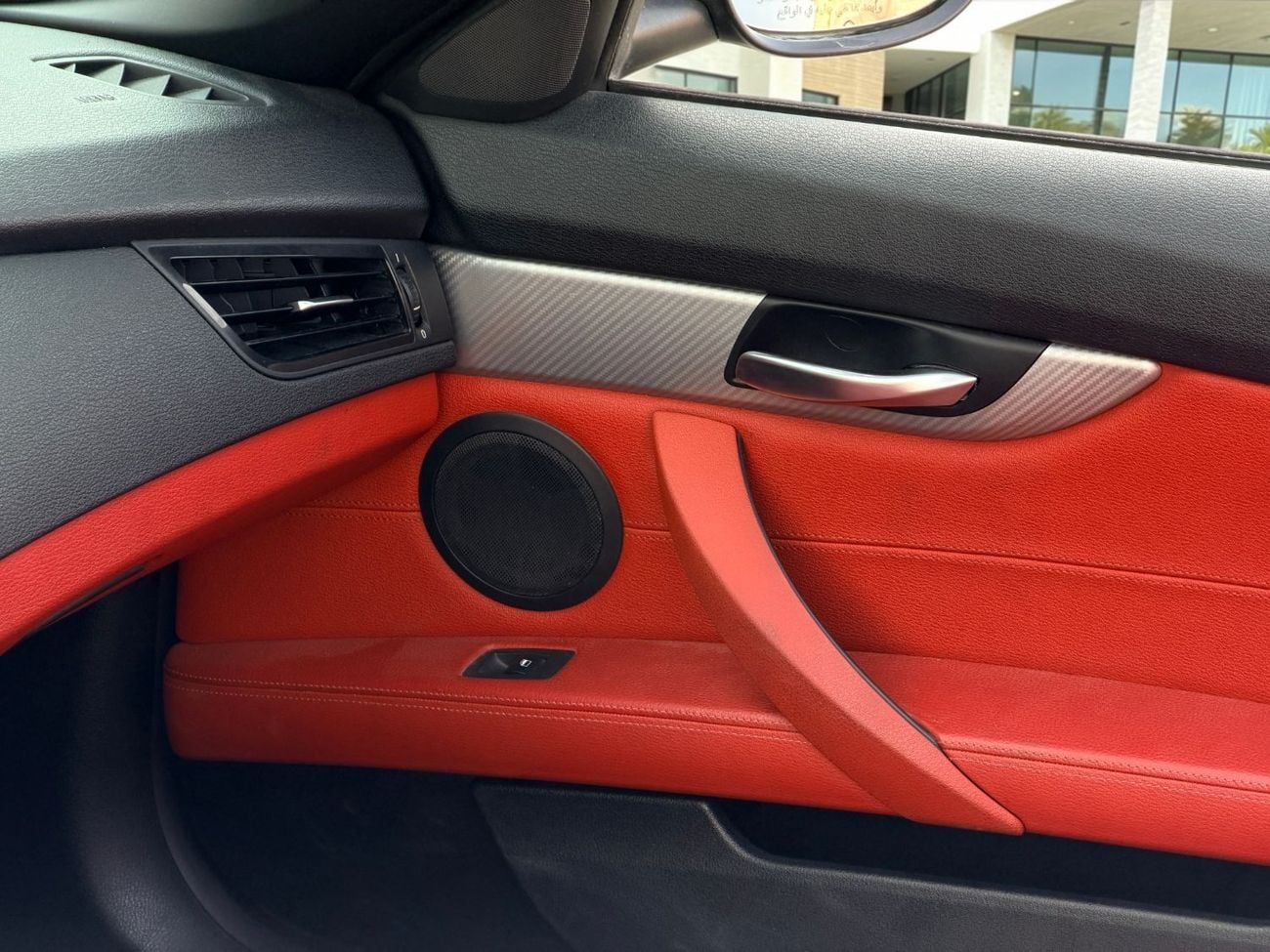 BMW Z4 sDrive 35is 3.0L BMW Z4 SDRIVE35IS | 3.0TC V6 | 2015 | GCC SPECS