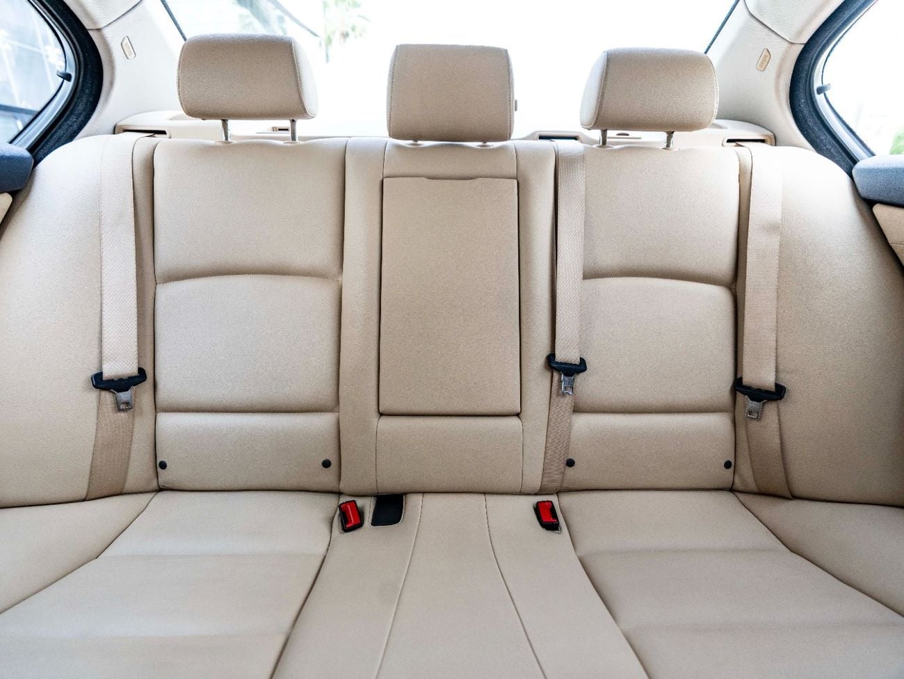 بي أم دبليو 520i Exclusive 1.6L