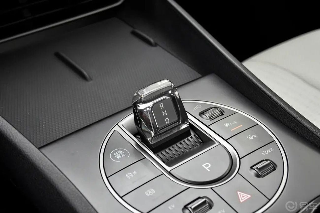 بي واي دي سيل 05 DM-i 2025 BYD SEAL 05 DMI HYBRID