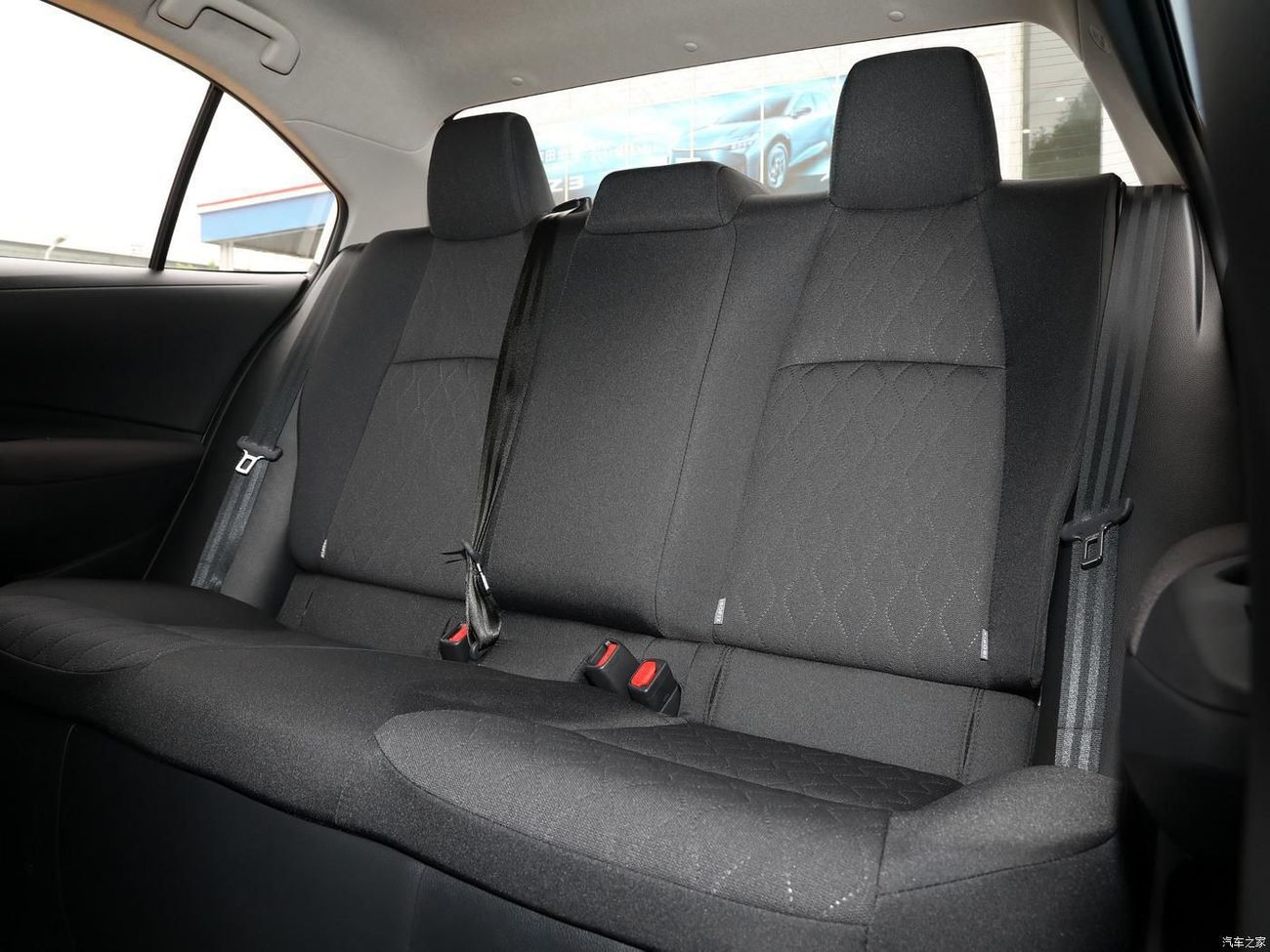 Toyota Corolla 2025 Toyota Corolla Pioneer Edition Sedan HEV 1.8L 4-Cyl Hybrid CVT FWD Export Only