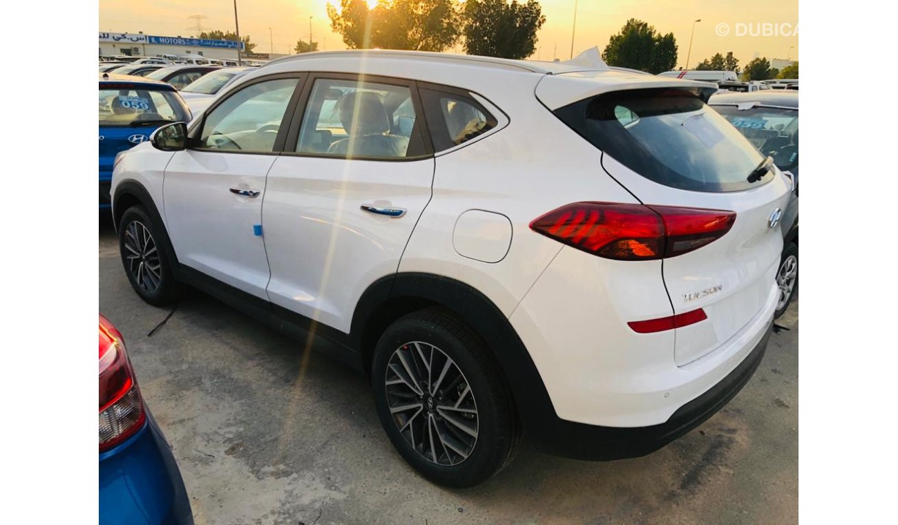 Hyundai Tucson 2.0, PUSH START, 2 ELECTRIC SEATS FRONT, WIRELESS CHARGER, 18'' ALLOY WHEELS