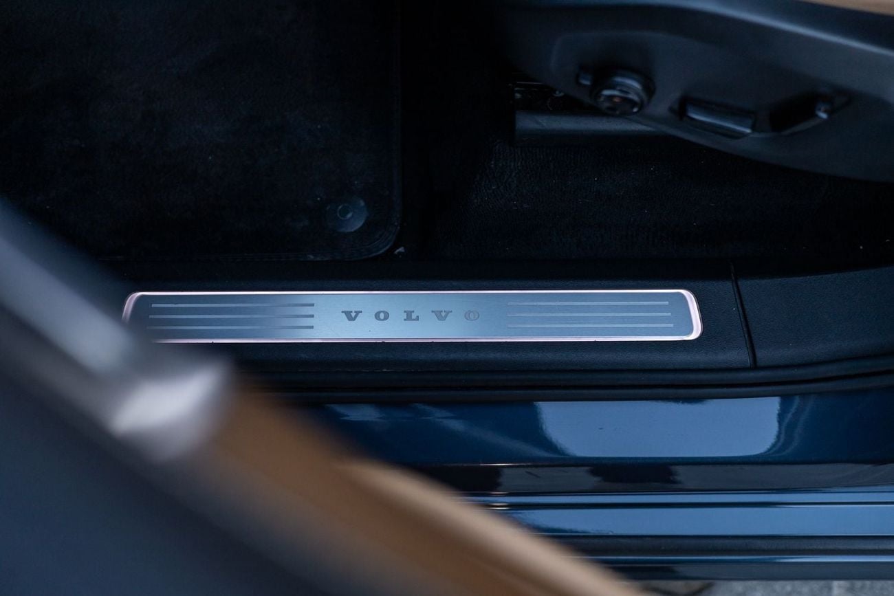 Volvo XC90 INSCRIPTION Volvo XC90 T6 Inscription (7 SEATER) 2020 GCC | Warranty