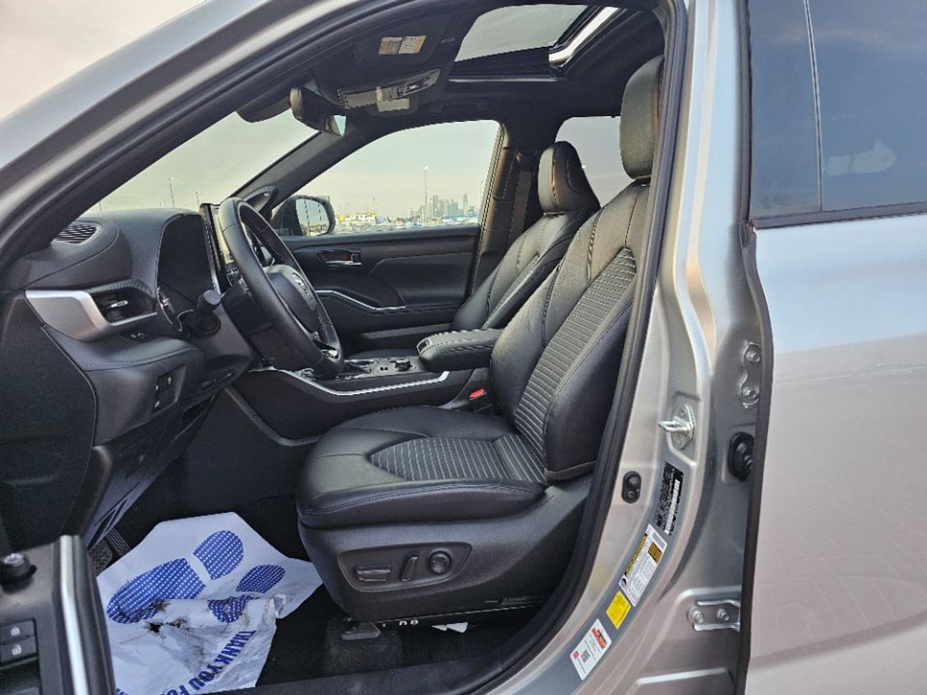 Used Toyota Highlander 2023 Model XSE 2.4L engine 4x4 , sunroof and ...