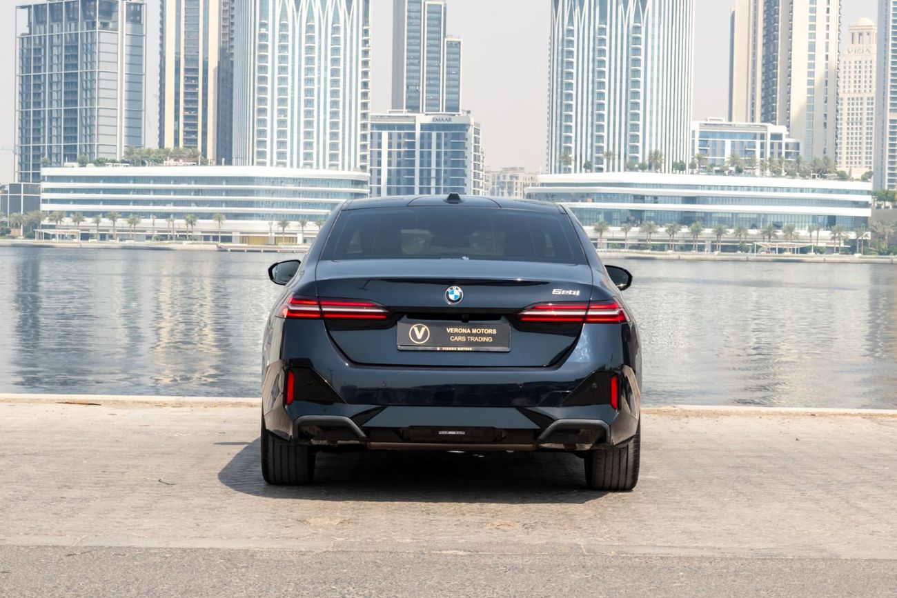 بي أم دبليو 520i M Modern-line