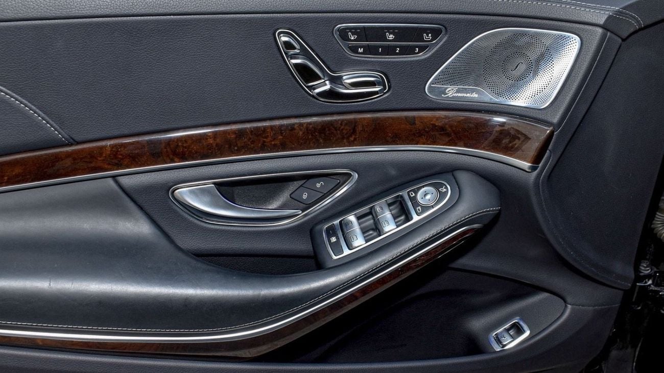 مرسيدس بنز S 560 Std 4.0L (463 HP)