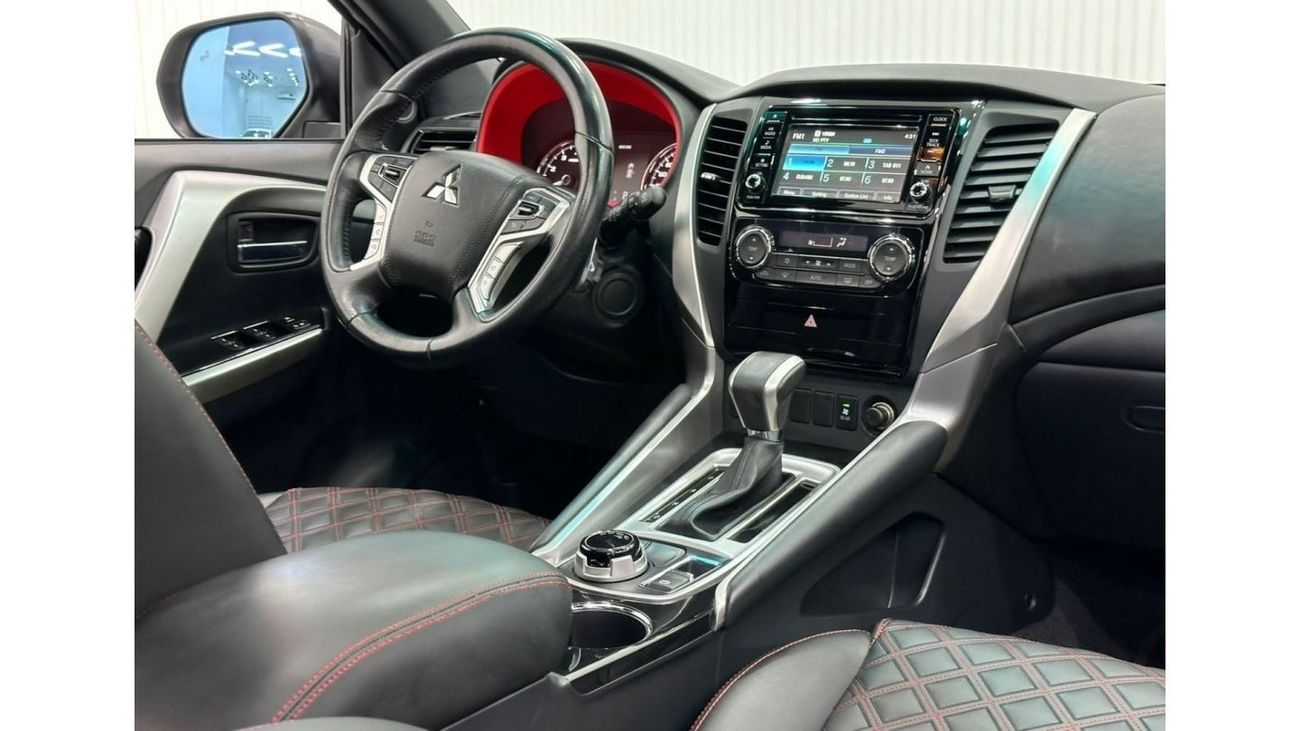 Mitsubishi Montero 2019 Mitsubishi Montero Sport Signature Edition, Mitsubishi Warranty + Service Pack, Low Kms, GCC